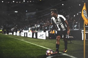 开云网站-世界杯预选赛中国队逆袭 球员拼搏精神感动人心，世界杯预选赛 中国队出线分析